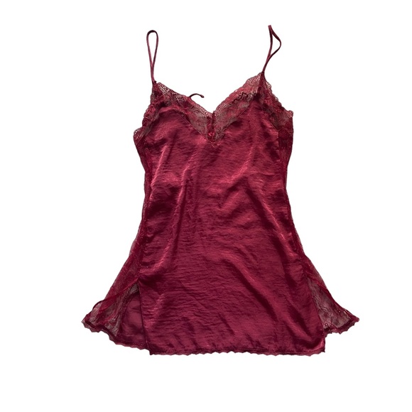 In Bloom by Jonquil Layla Chemise in Bordeaux Size Medium Side Lace Details - Picture 7 of 10